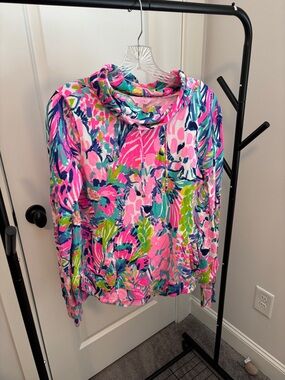 Lilly Pulitzer Giraffe funnel neck pullover